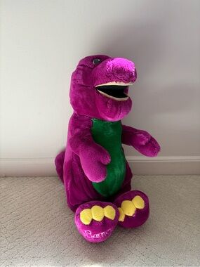 Vintage 1992 Large Stuffed Barney - 20 inches